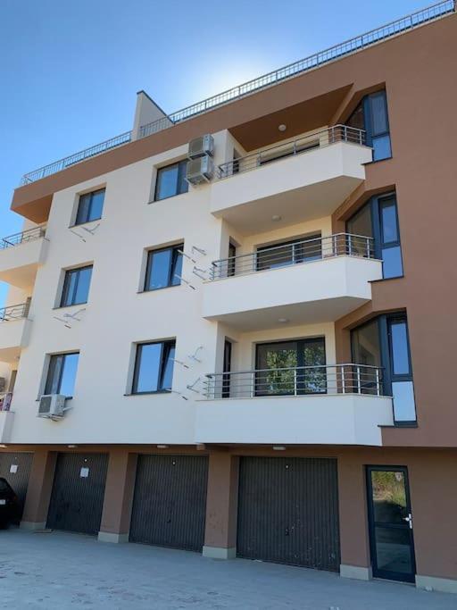 Rowing Base Apartment Plovdiv Extérieur photo